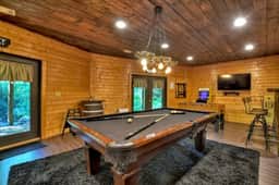 Escape to Tranquility: Sleepy Hollow Cabin Retreat