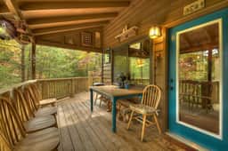Fox Den Cabin with Invigorating Hot Tub!