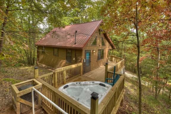 Fox Den Cabin with Invigorating Hot Tub! - Image 1