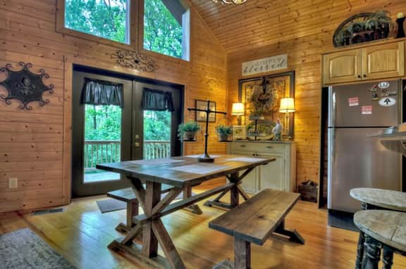 Escape to Tranquility: Sleepy Hollow Cabin Retreat