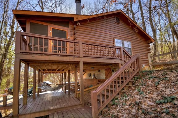 Laughing Hippo is a classic mountain cabin